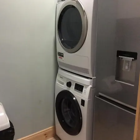 Retreats Quayside Luxury Roundstone