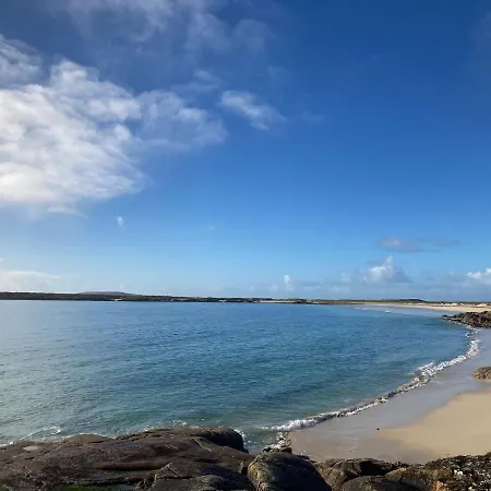 Retreats Quayside Luxury * Roundstone