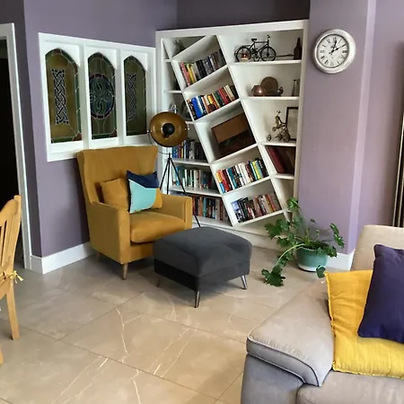 Retreats Quayside Luxury 아파트 라운드스톤