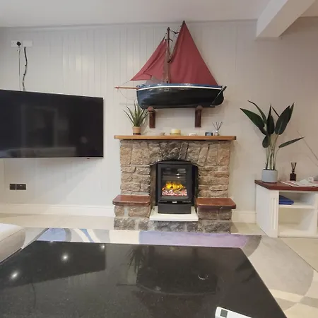 Retreats Quayside Luxury